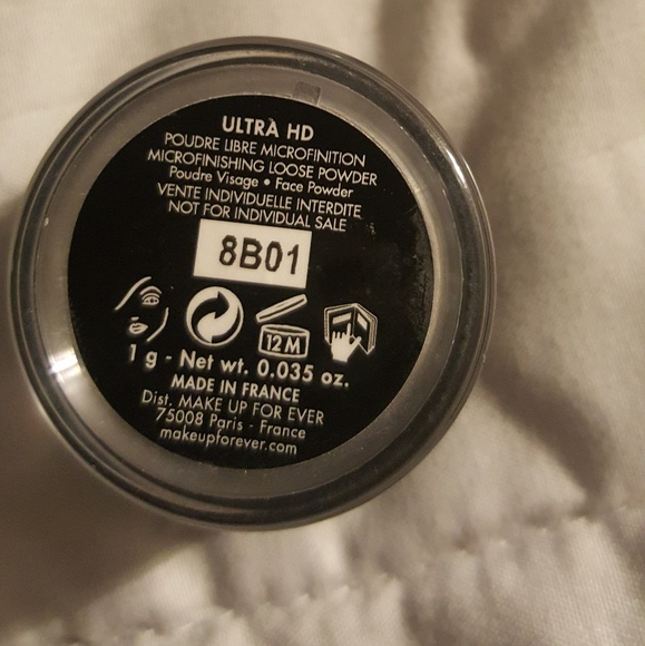 Make Up For Ever Micro HD finishing powder - Picture 2 of 2